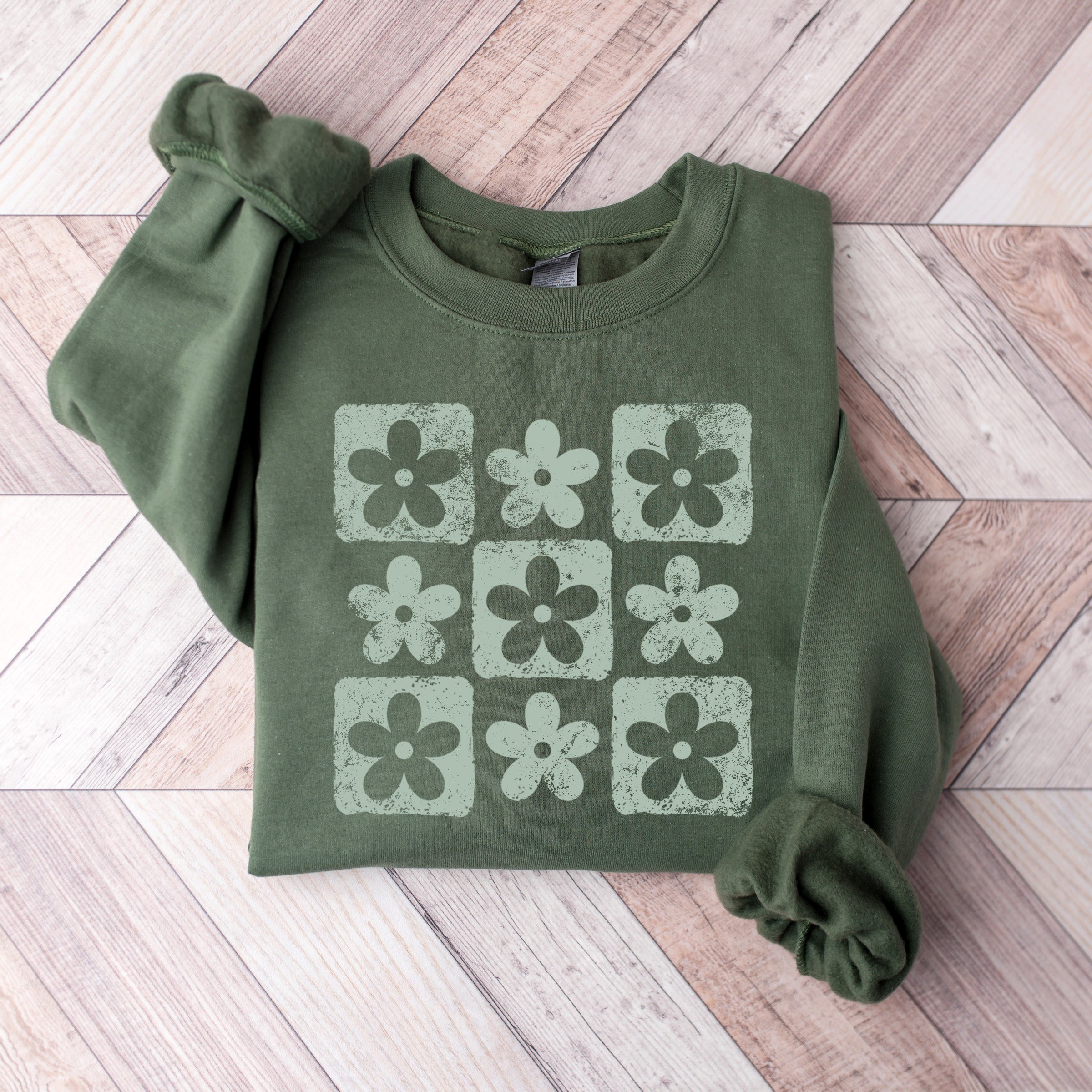 Retro Checkered Flowers Sweatshirt